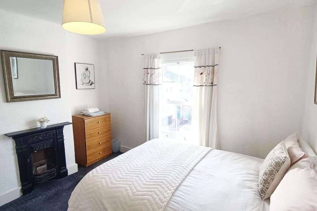 Cntrl Reading Modernized 3 Bedroom House Esterno foto