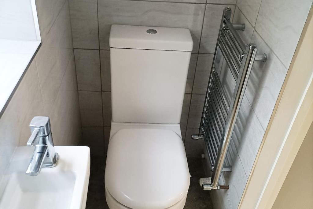 Cntrl Reading Modernized 3 Bedroom House Esterno foto